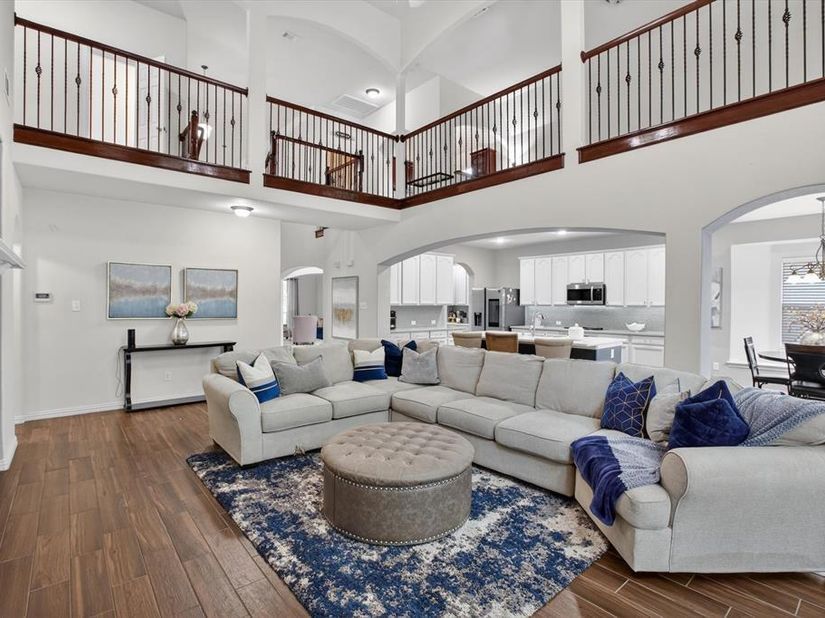 6601  Vintage Drive , Arlington Texas 76001