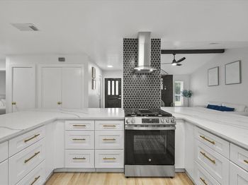 600 E Kearney Street 