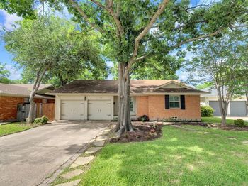 1815  Oates Drive 