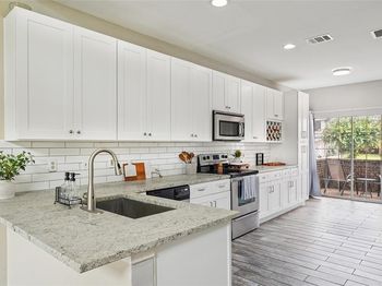 1209  Broken Arrow Trail 