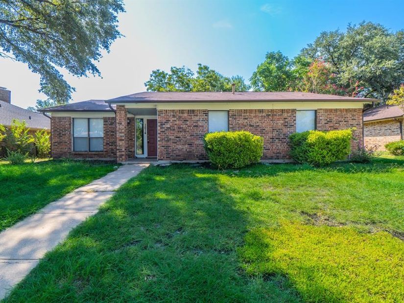 1514  Hindsdale Drive , Richardson Texas 75081