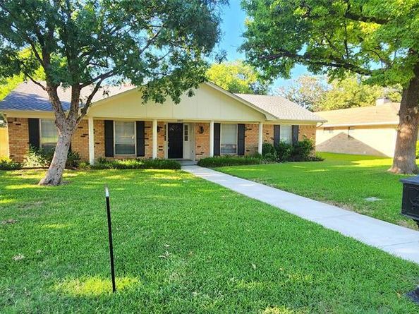 1607  Centenary Drive , Richardson Texas 75081