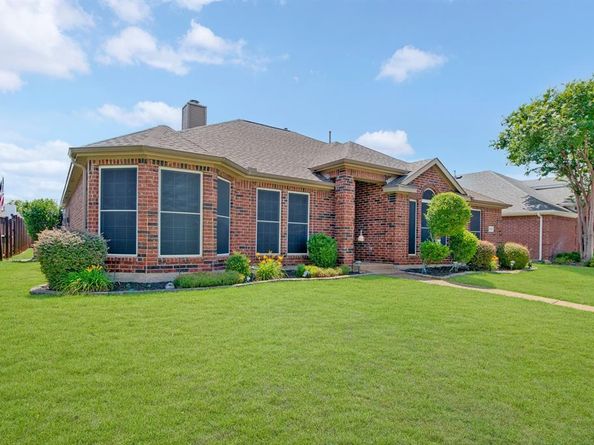 805  Kathryn Drive , Lewisville Texas 75067