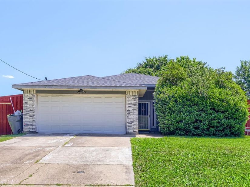9324  Teagarden Road , Dallas Texas 75217