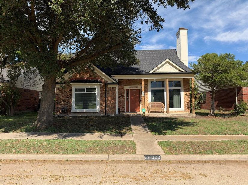 302  Pool Street , Cedar Hill Texas 75104