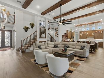12173  Deer Trail 