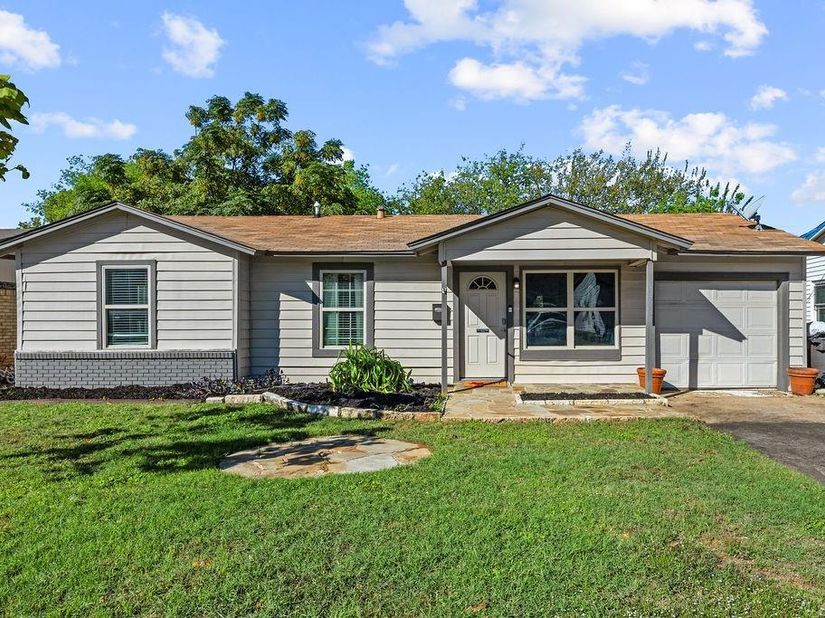 4808 S Hughes Avenue , Fort Worth Texas 76119
