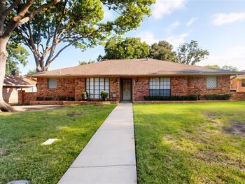 1543  Glenhill Lane 