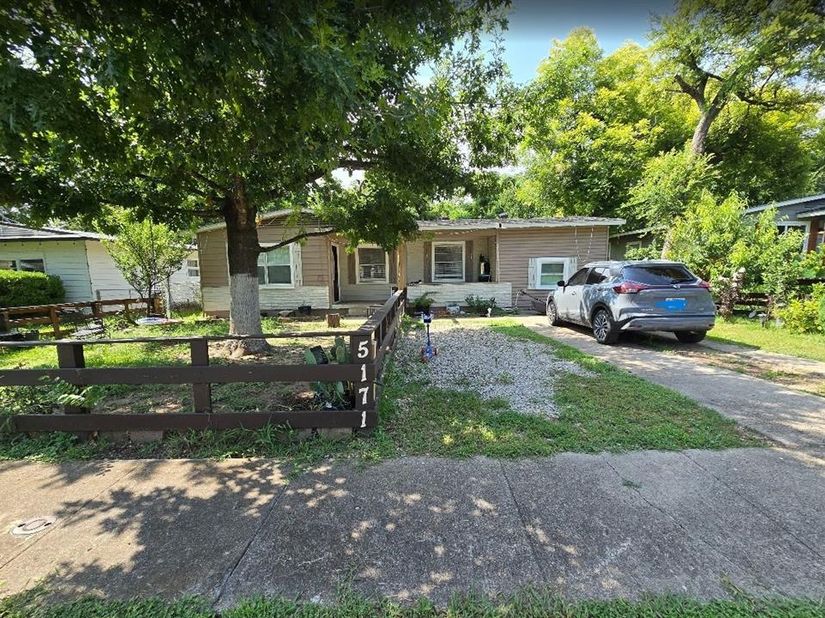 5171  Cardiff Street , Dallas Texas 75241