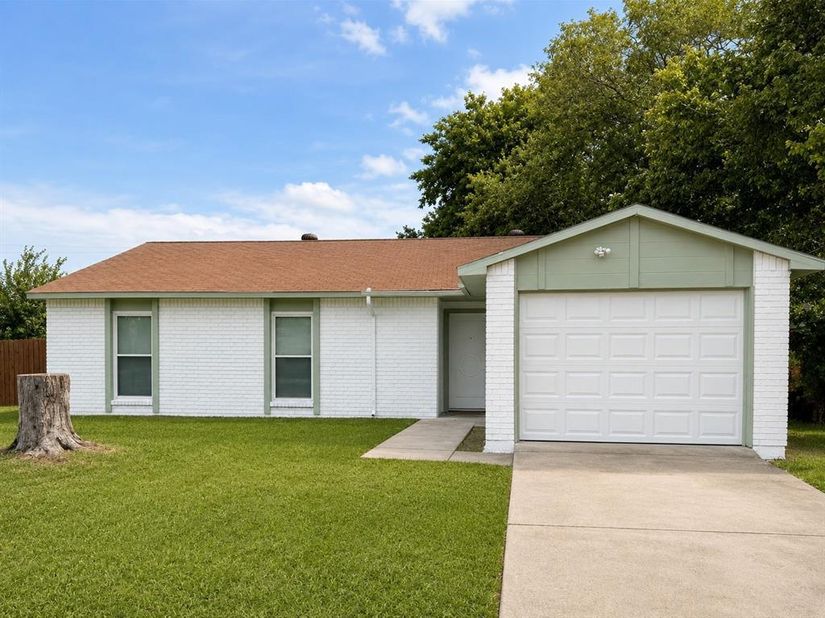 542  Hanover Drive , Allen Texas 75002