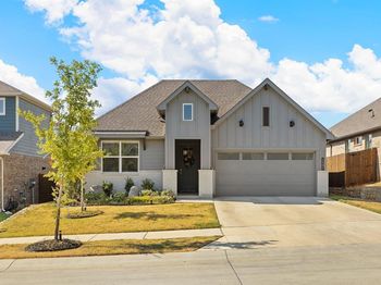 1501  Razorbill Road 