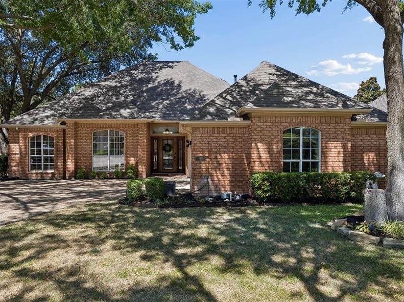 5905  Indian Hills Drive , Garland Texas 75044