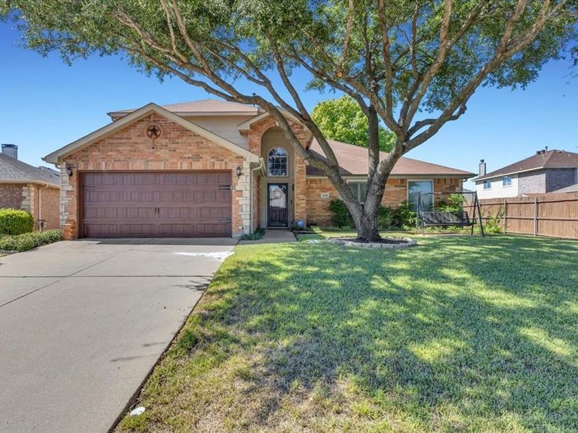 4600  Valleyview Drive , Mansfield Texas 76063
