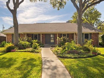 833  Chadwick Place 