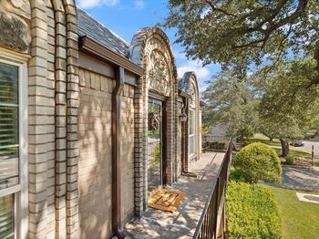 4100  Ridglea Country Club Drive 