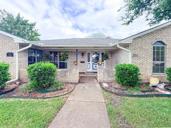 605 E Spring Valley Road 