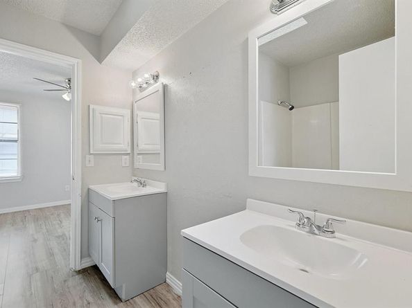 8005  Rothington Road  1117, Dallas Texas 75227