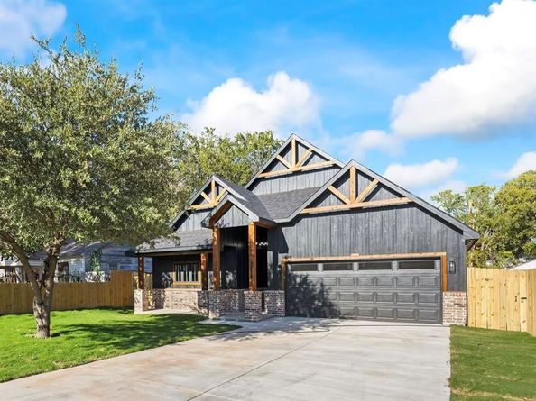 3214 NW Loraine Street , Fort Worth Texas 76106