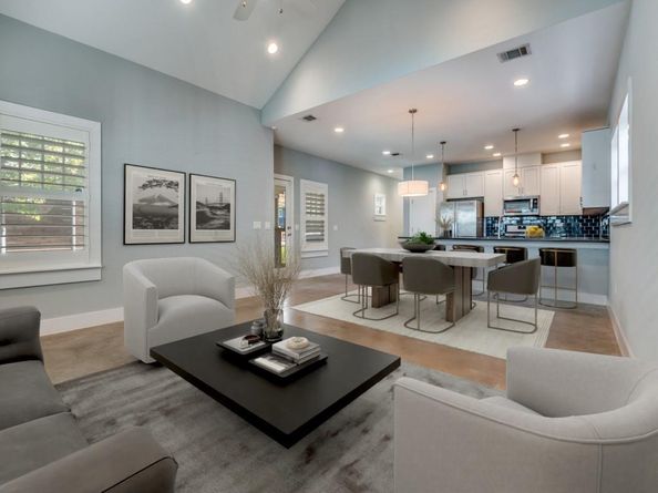 1621  Kyle Avenue , Dallas Texas 75208