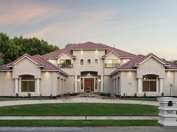 945  Deer Hollow Boulevard 