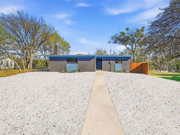 1216  Abelia Court , Fort Worth Texas 76108