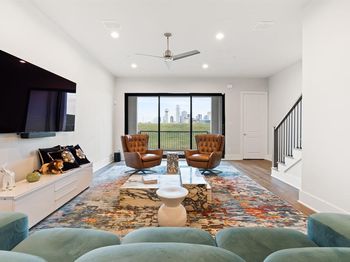 381 E Greenbriar Lane 