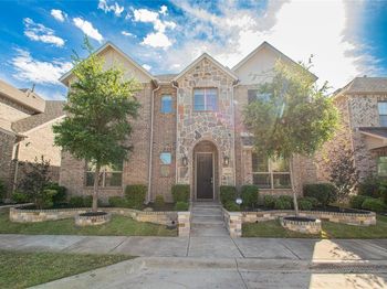 12709  Royal Oaks Lane 