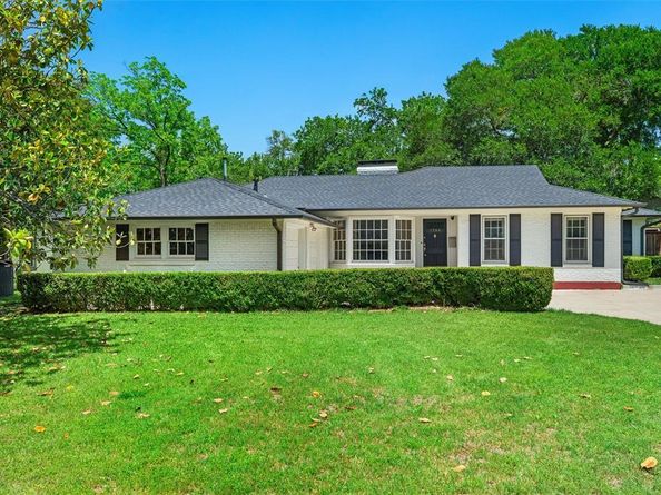3744  Somerset Lane , Fort Worth Texas 76109