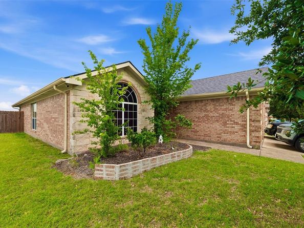 612  Owen Trail , Grand Prairie Texas 75051