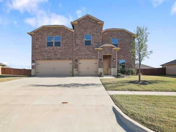 1322  Greenfield Drive , Cedar Hill Texas 75104