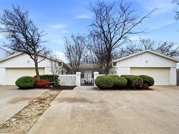 3215  Las Vegas Trail 