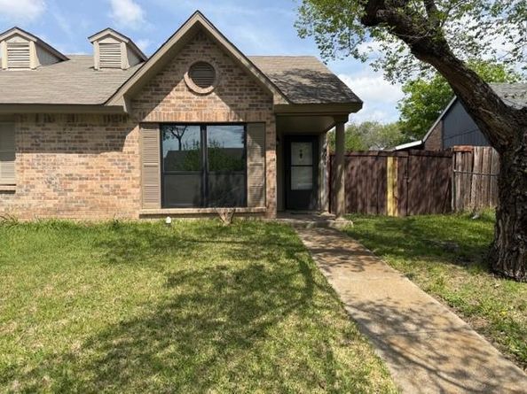 9551  Gonzales Drive , Dallas Texas 75227
