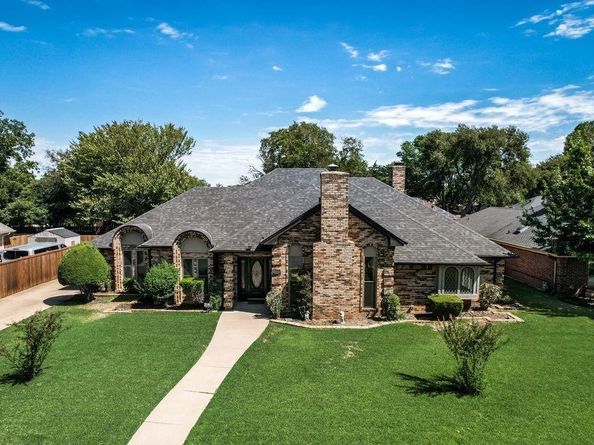 1011  Briar Hill Circle , Duncanville Texas 75137