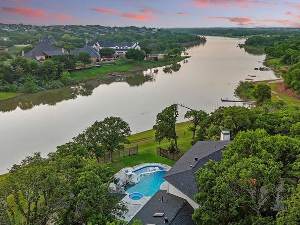 772  Lakewood Court , Highland Village Texas 75077