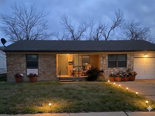 1310  Summit Street , Mesquite Texas 75149