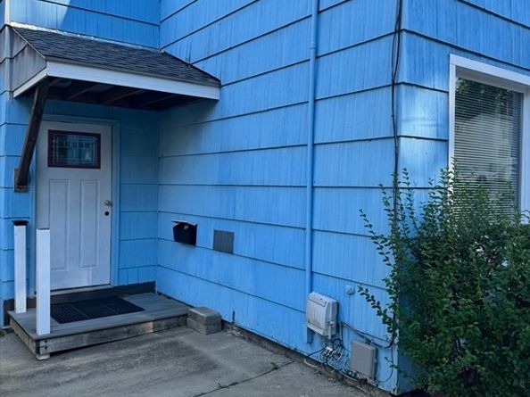 17 Thenius St, Worcester MA 01607