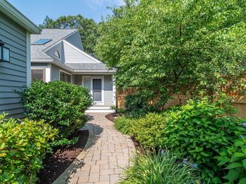 12 Cutting Cross Way