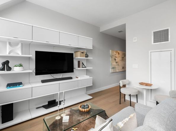 100 Shawmut Ave 205, Boston MA 02118