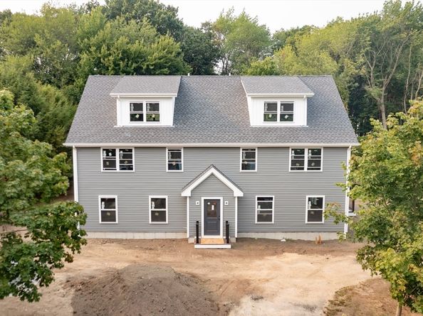 157 Auburn St 157, Whitman MA 02382