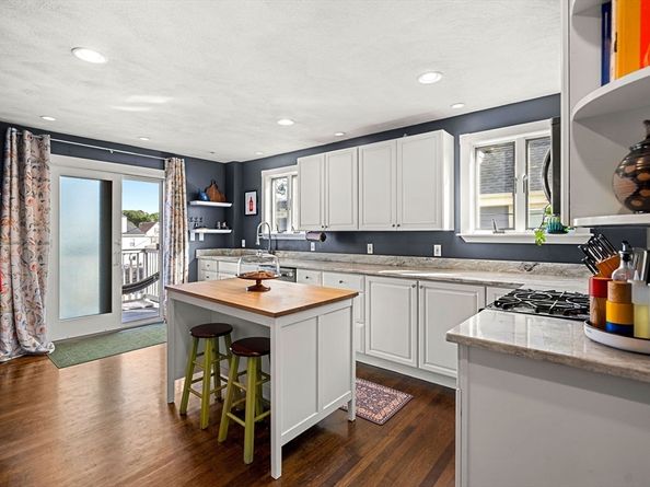 189 Burrill 2, Swampscott MA 01907