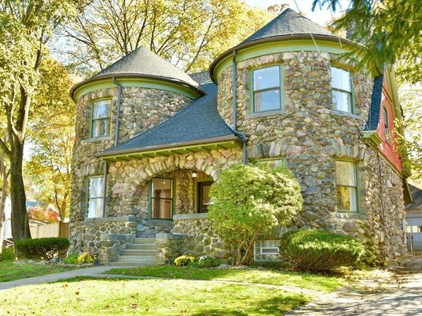 141 Beacon St, Boston MA 02136