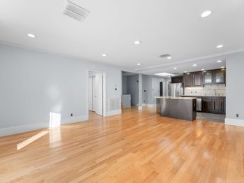 570 Massachusetts Ave