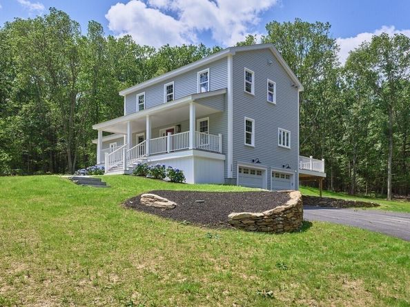 128 Old Southbridge Rd, Dudley MA 01571