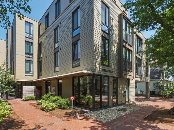 7 Beech St 219, Cambridge MA 02140