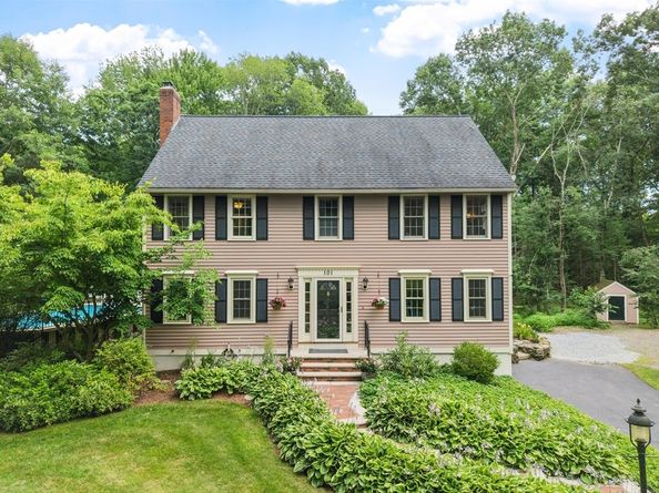 101 Bruin Hill Rd, North Andover MA 01845