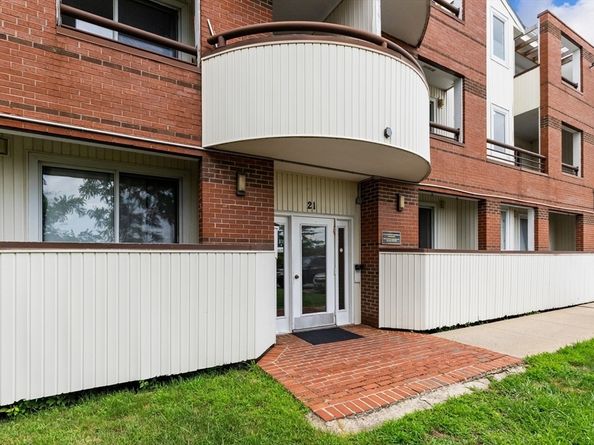 21 Margin St 27, Lynn MA 01905
