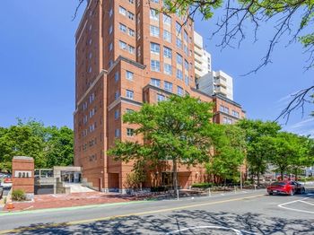 931 Massachusetts Ave