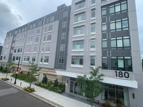 180 Telford St 213, Boston MA 02135