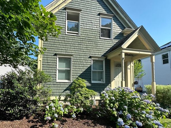 28 Cherry St, Plymouth MA 02360