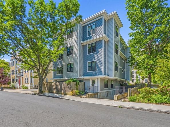 192 Raymond St 4, Cambridge MA 02140